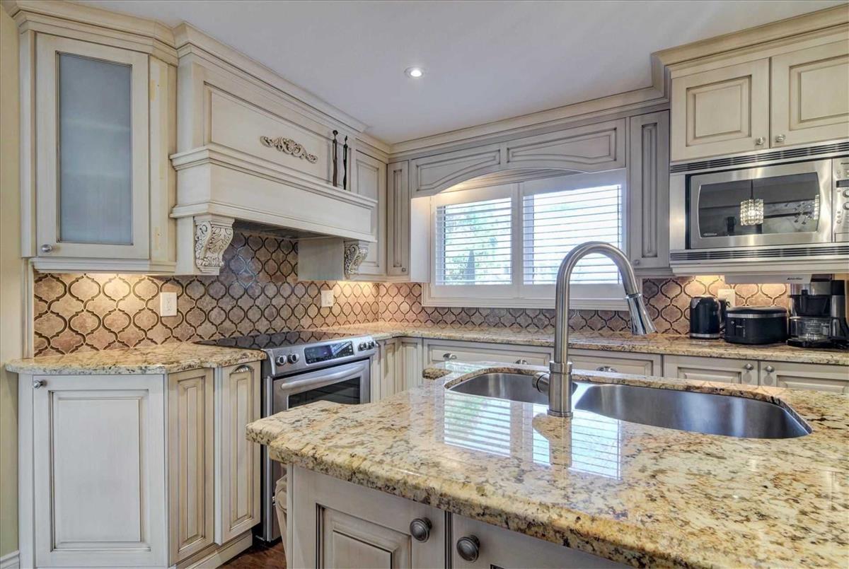 166 Royal Orchard Blvd Markham For Sale Amir Eshtiaghi Broker